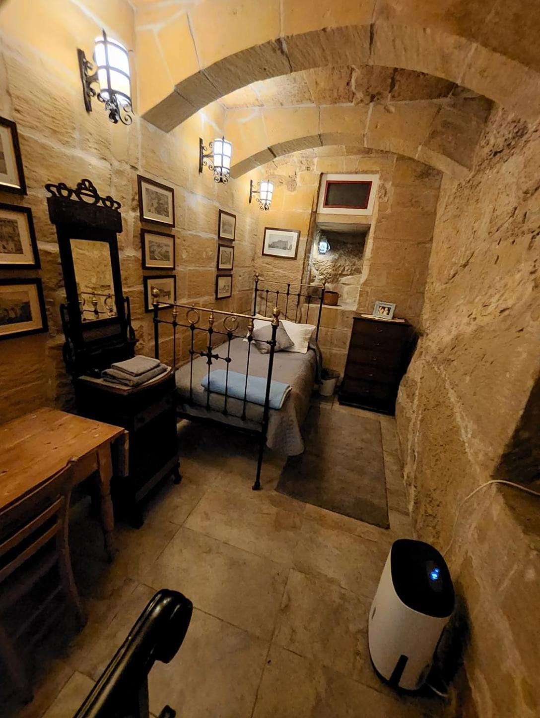 Cozy Corner House In Valletta - Authentic! エクステリア 写真
